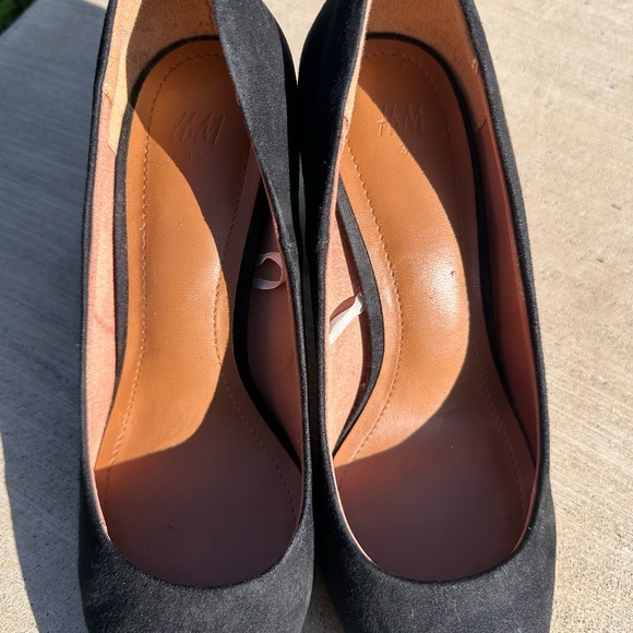 H&M Suede Block Heel - Picture 5 of 8